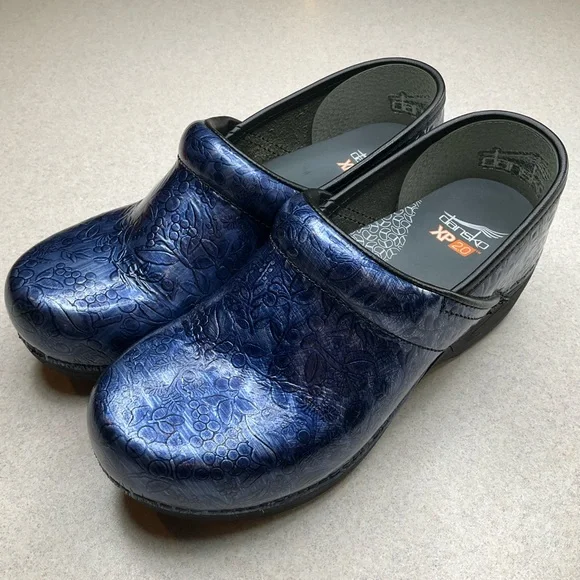Dansko XP 2.0 Professional Clog 37 Patent Navy Blue Embossed Floral - Picture 2 of 10